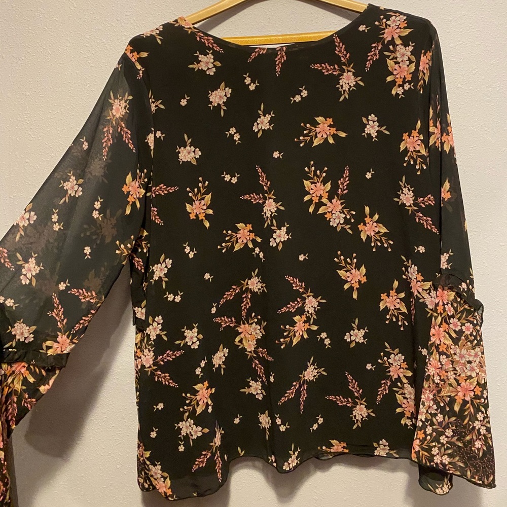Emma & Olivia Floral Top